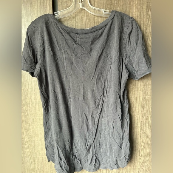 4 Large T-Shirts - Picture 7 of 11